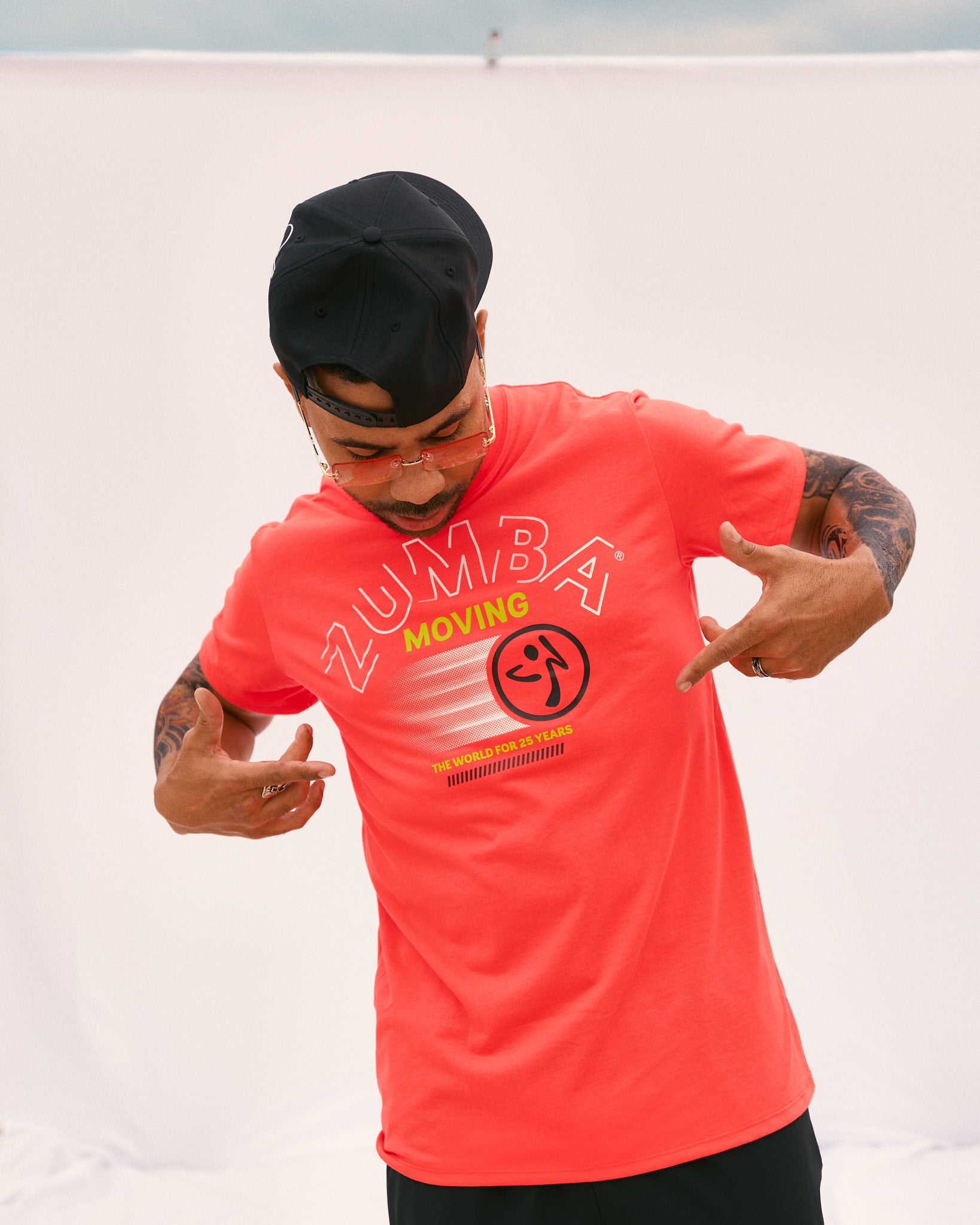 Czerwony T-shirt z logo