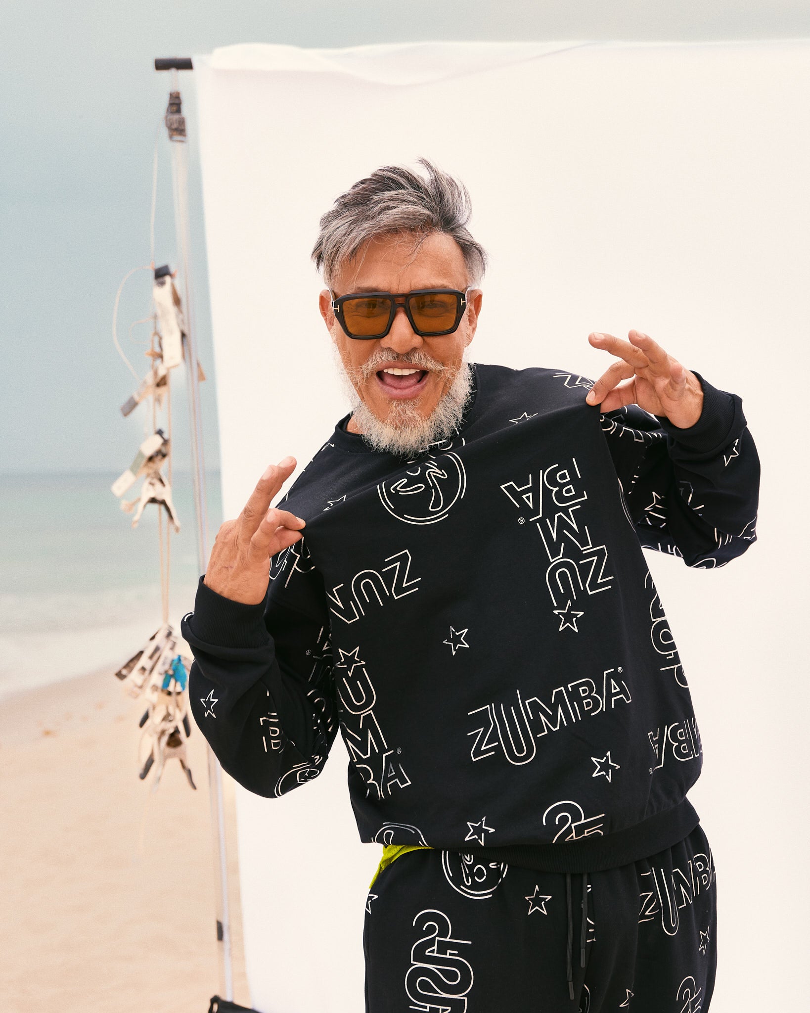 Czarna bluza oversize z printem