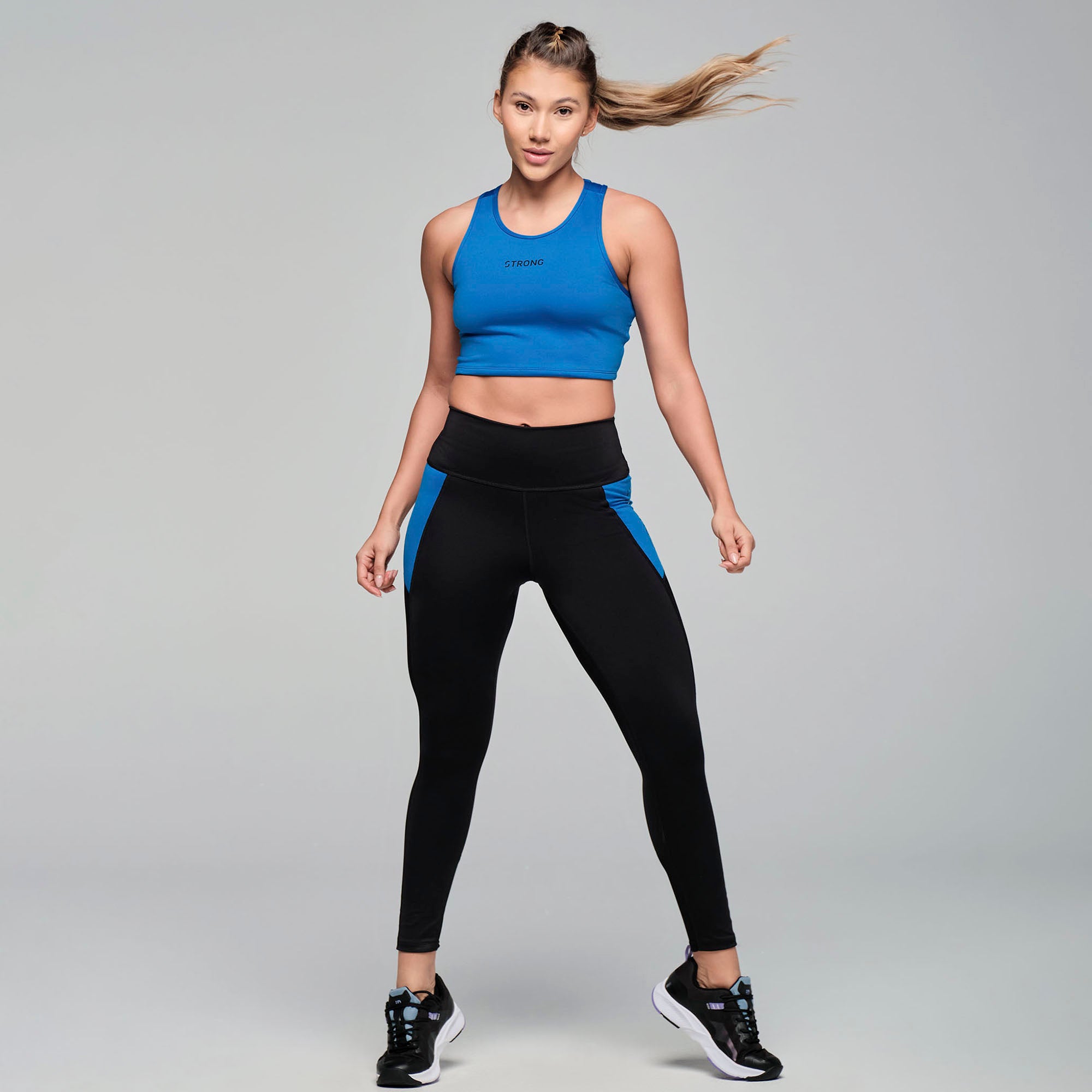 Crop top STRONG iD