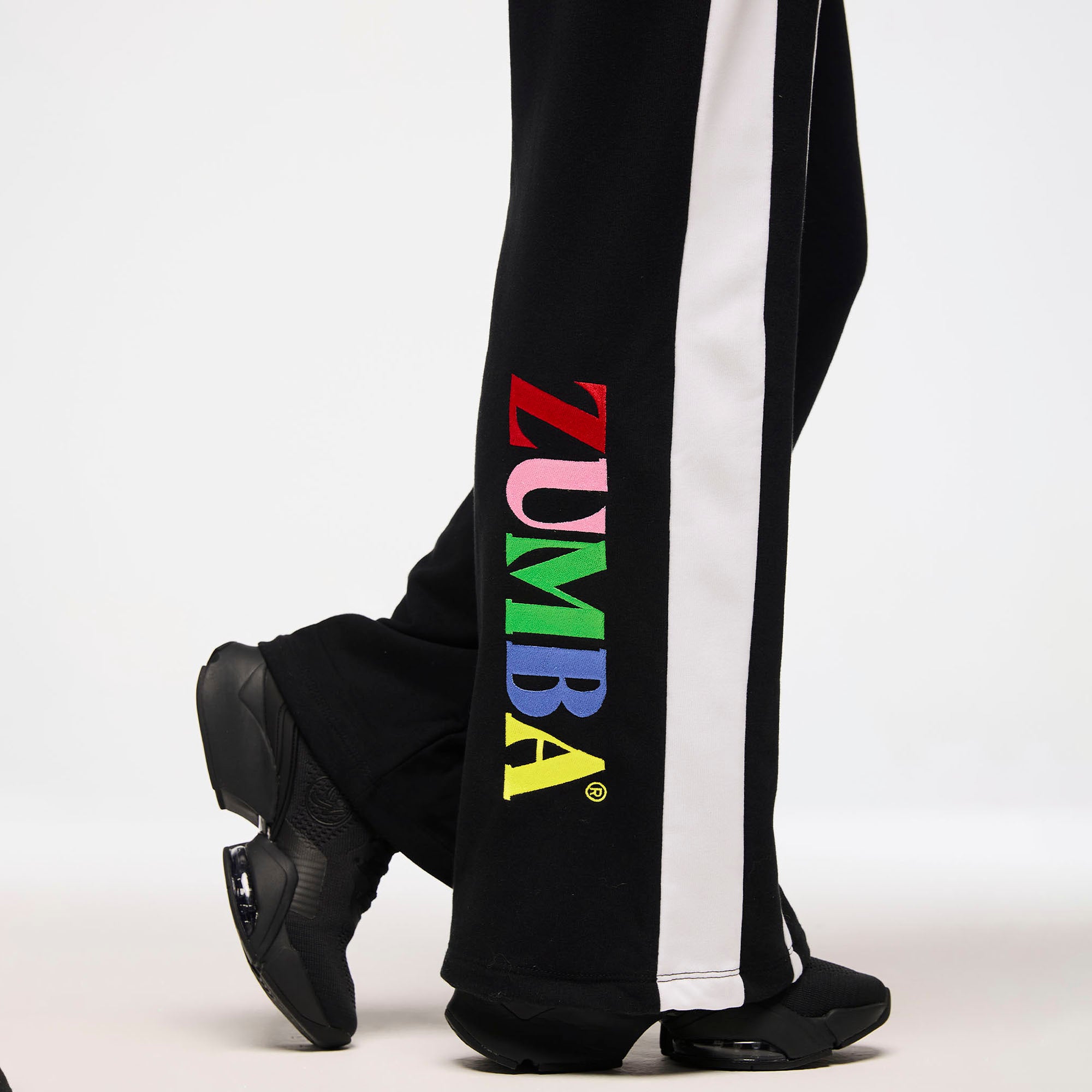 Spodnie dresowe z rozszerzanymi nogawkami Zumba Haus