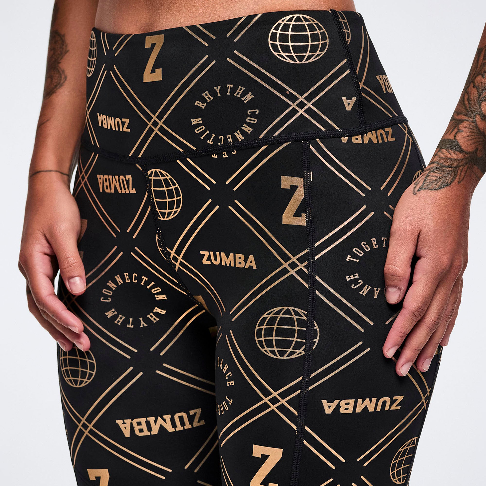 Czarne legginsy z siateczką