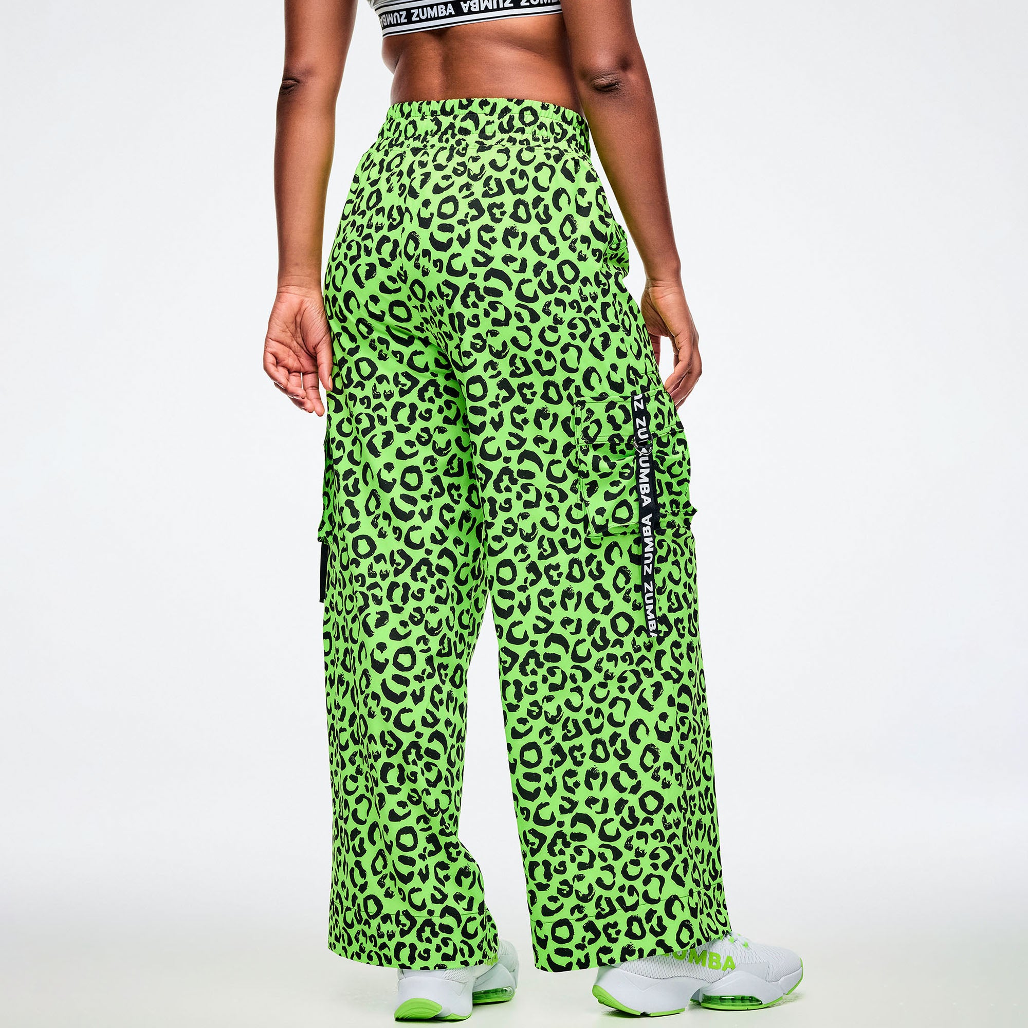 Spodnie cargo unisex w panterkę neonową
