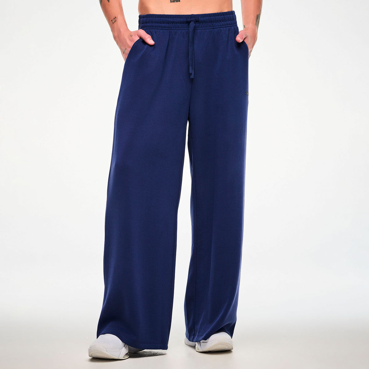 Granatowe spodnie z modalu z wysokim stanem — Zumba Wear FW26 Modal
