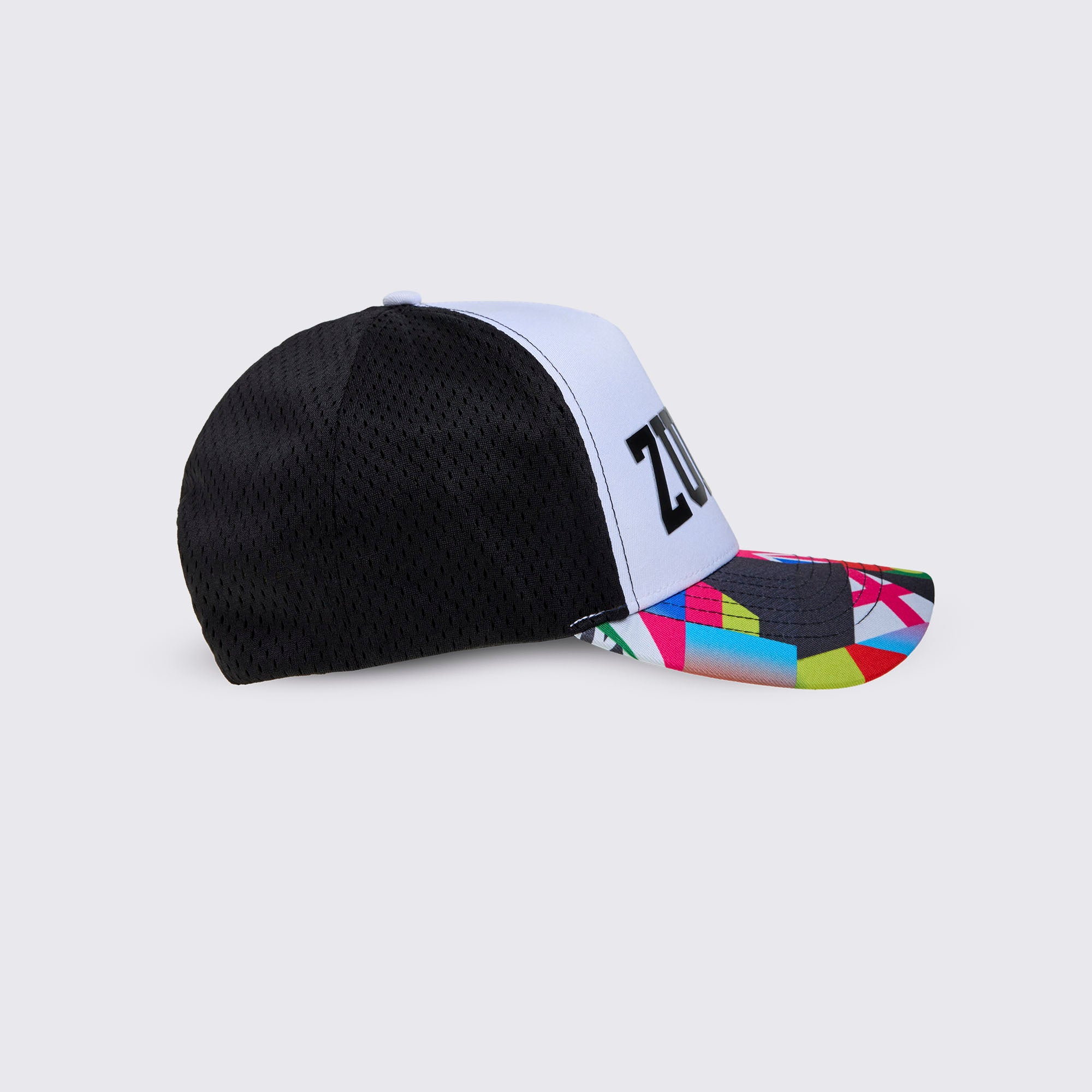 Czapka z daszkiem typu trucker z logo