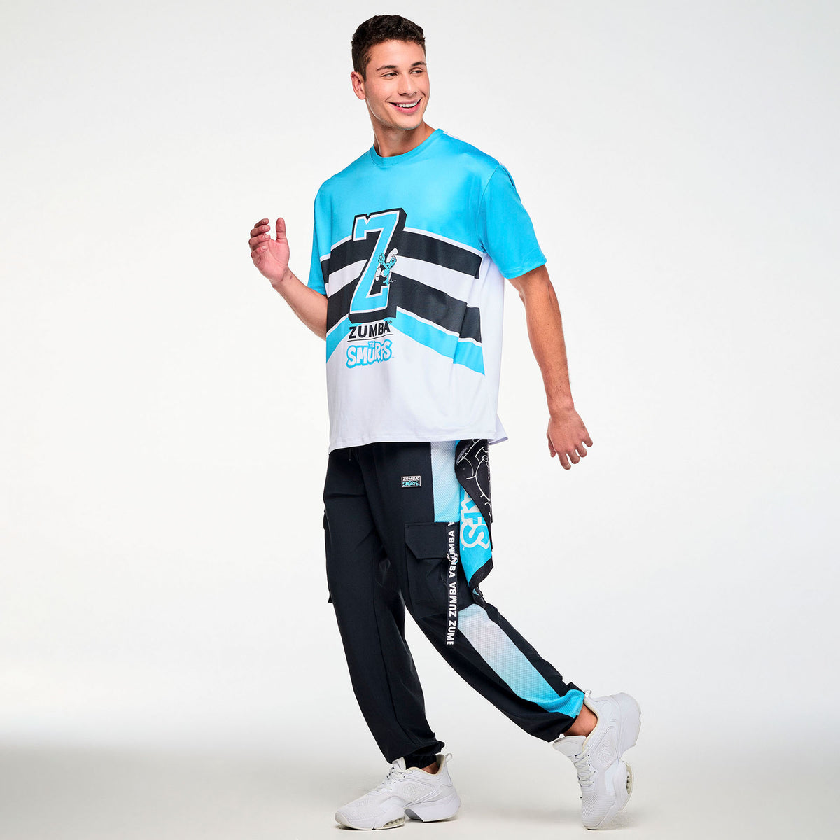 Kolorowe bandany ze Smerfami 2 szt. – stylizacja na modelu | Zumba Wear