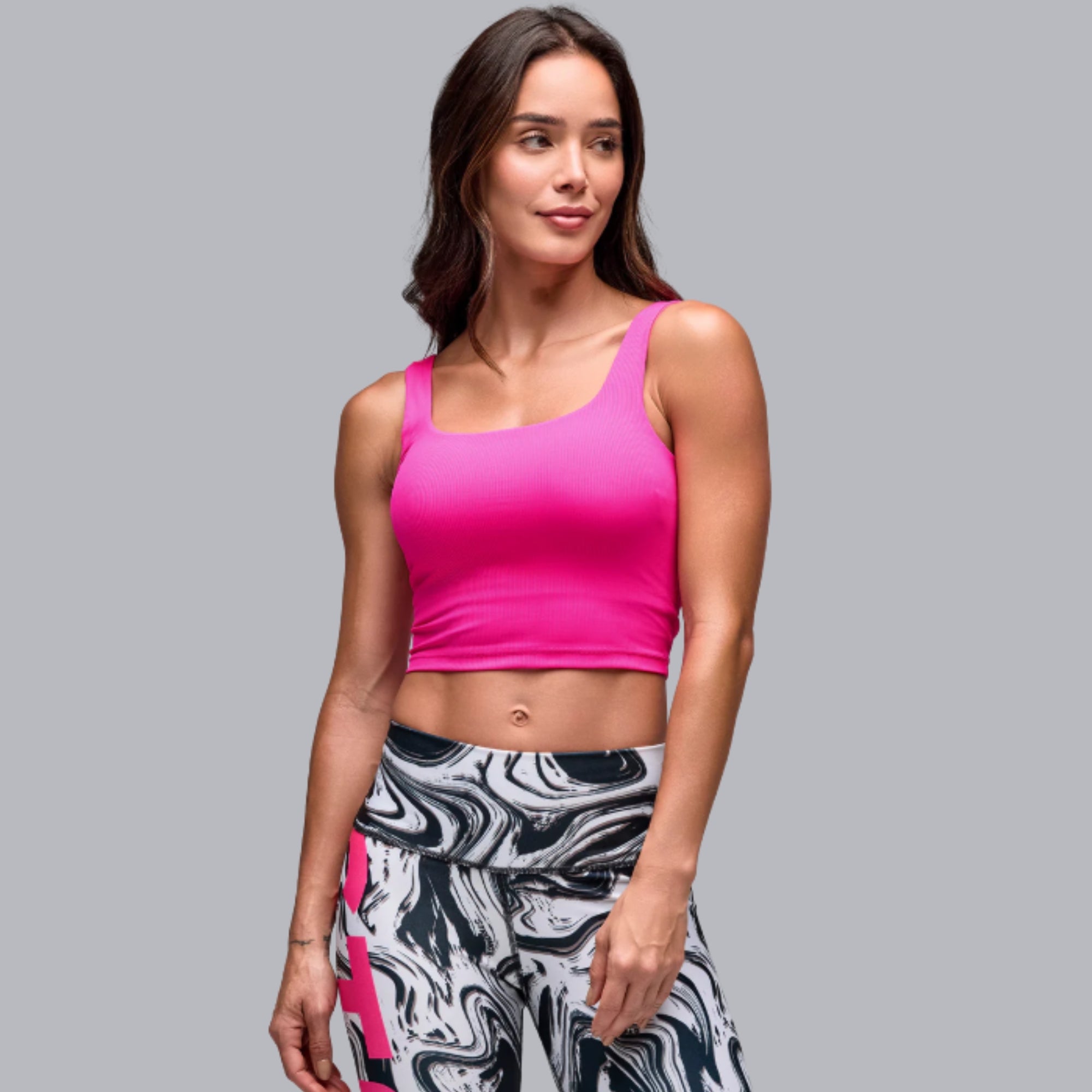 Dopasowany top sportowy