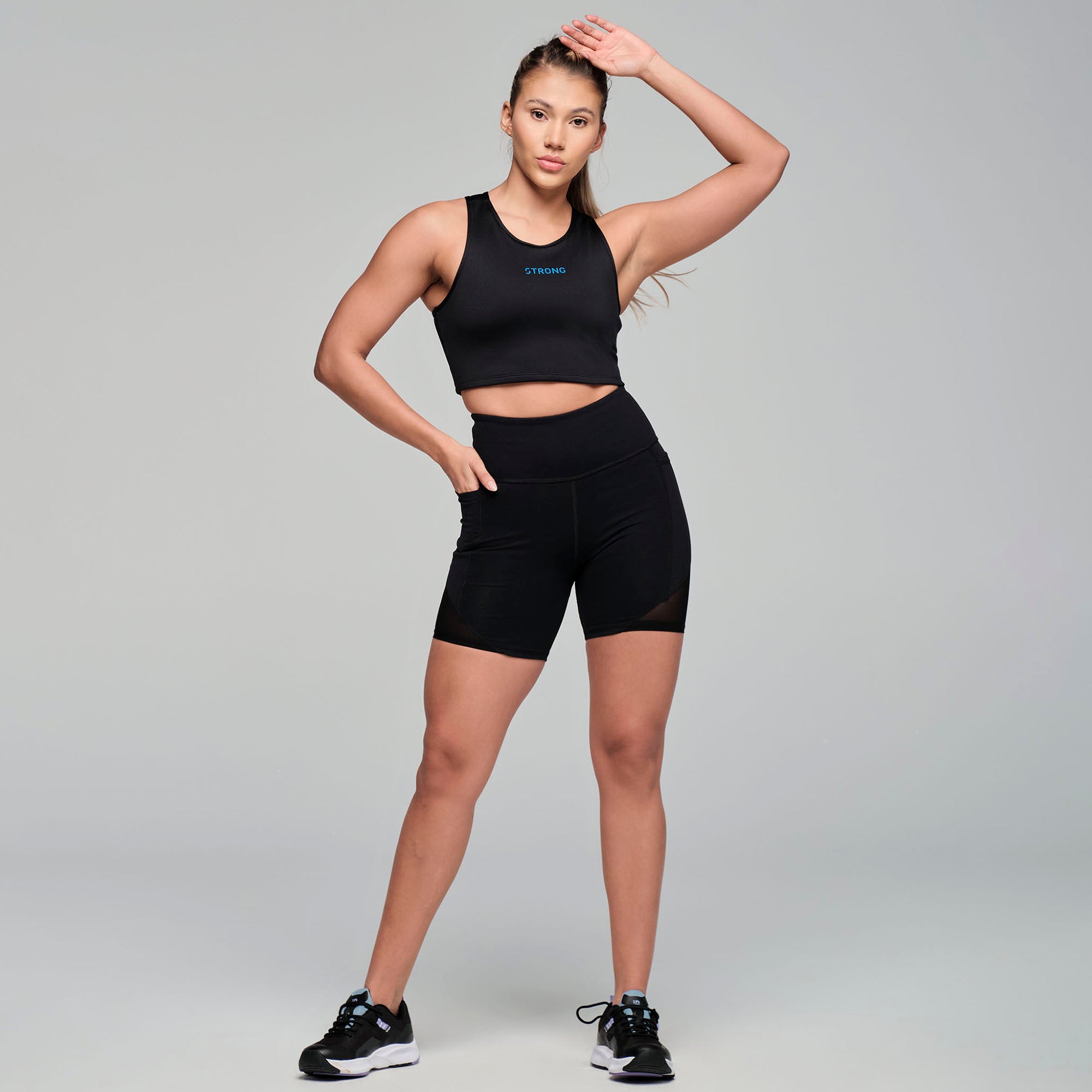 Crop top STRONG iD