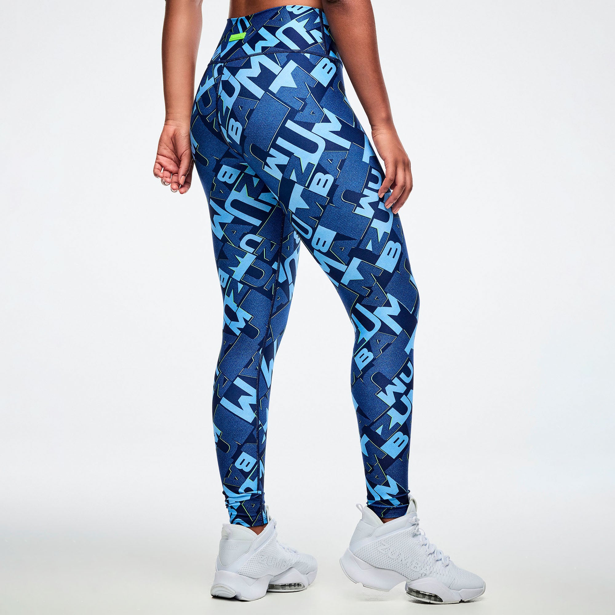 Niebieskie legginsy z nadrukiem