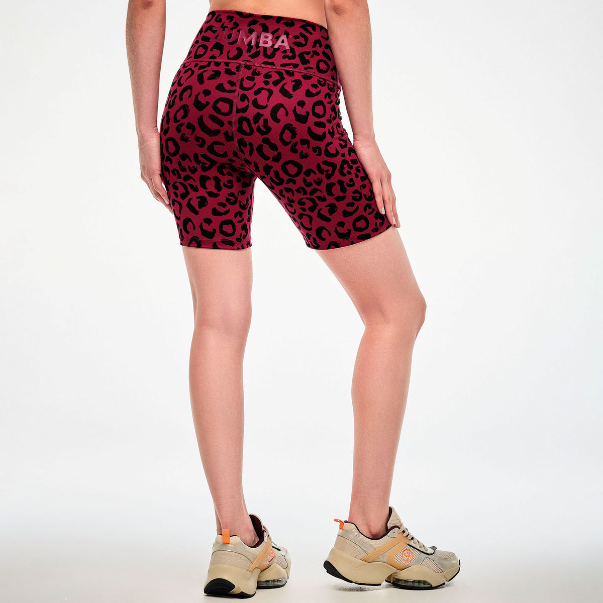Bordowe kolarki z wysokim stanem w panterkę — Zumba Wear FW26 Modal