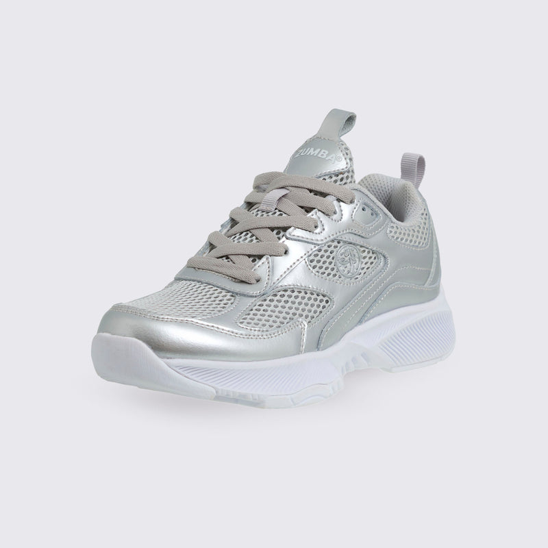 Srebrne buty sportowe