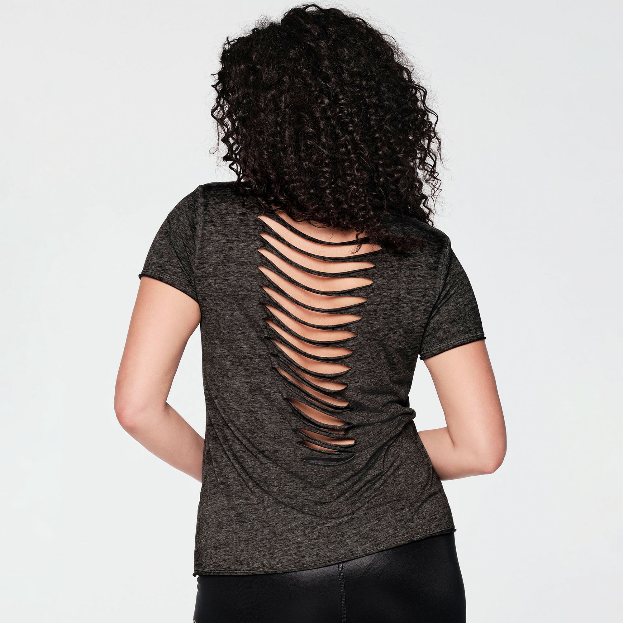 T-shirt z rozcięciami na plecach Zumba Fired Up