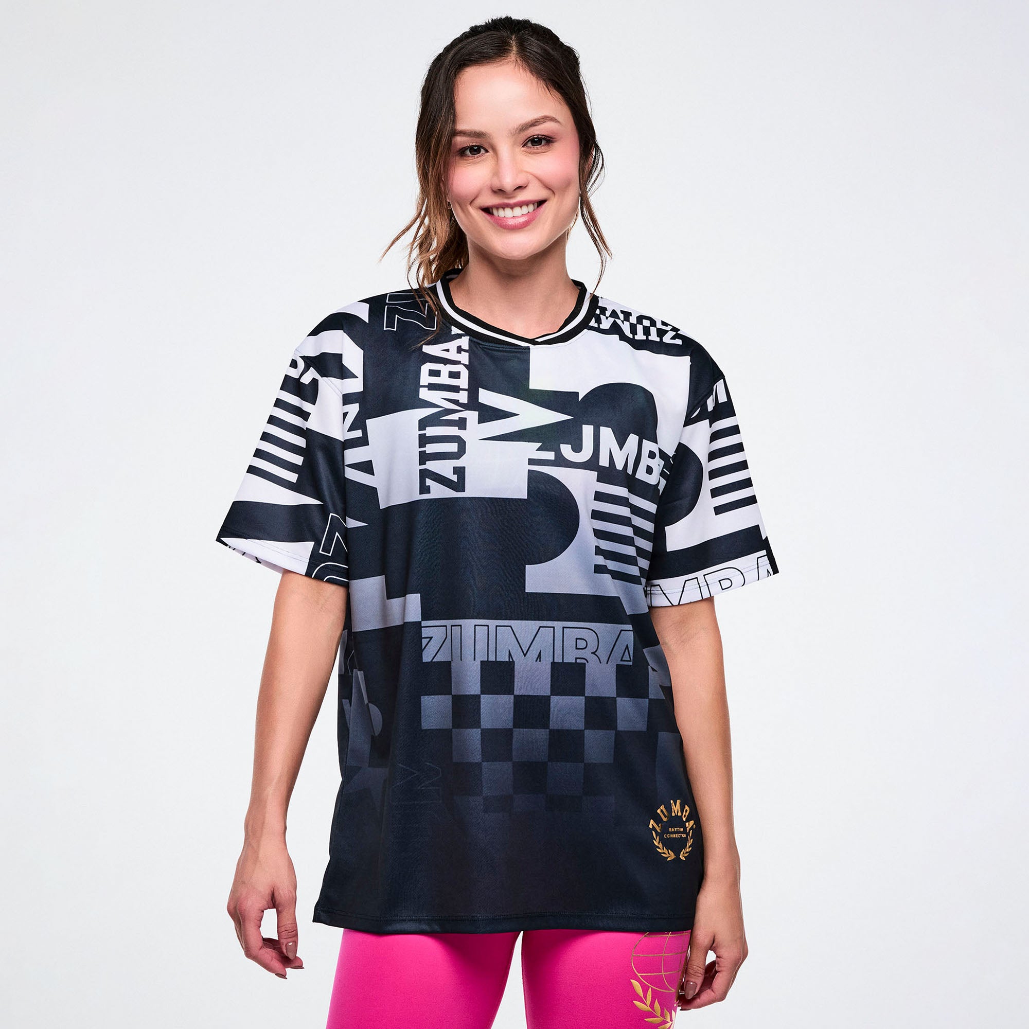 Czarno-biały t-shirt oversize z nadrukiem
