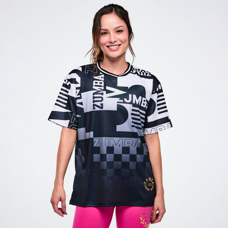 Czarno-biały t-shirt oversize z nadrukiem