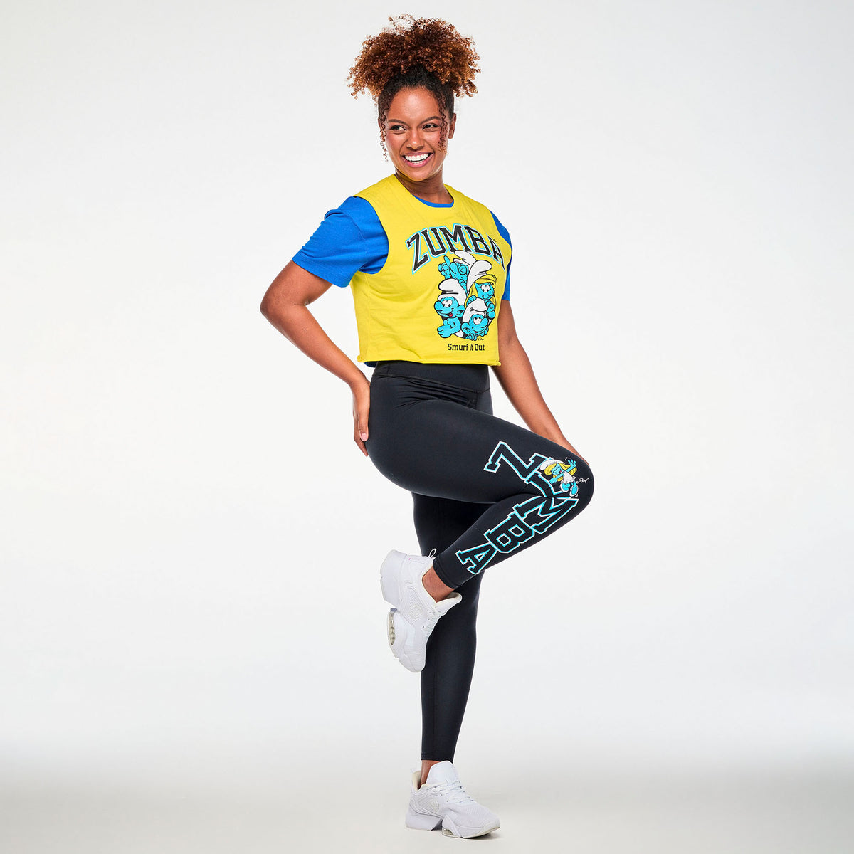 Żółty crop top bez rękawów ze Smerfami – stylizacja | Zumba Wear