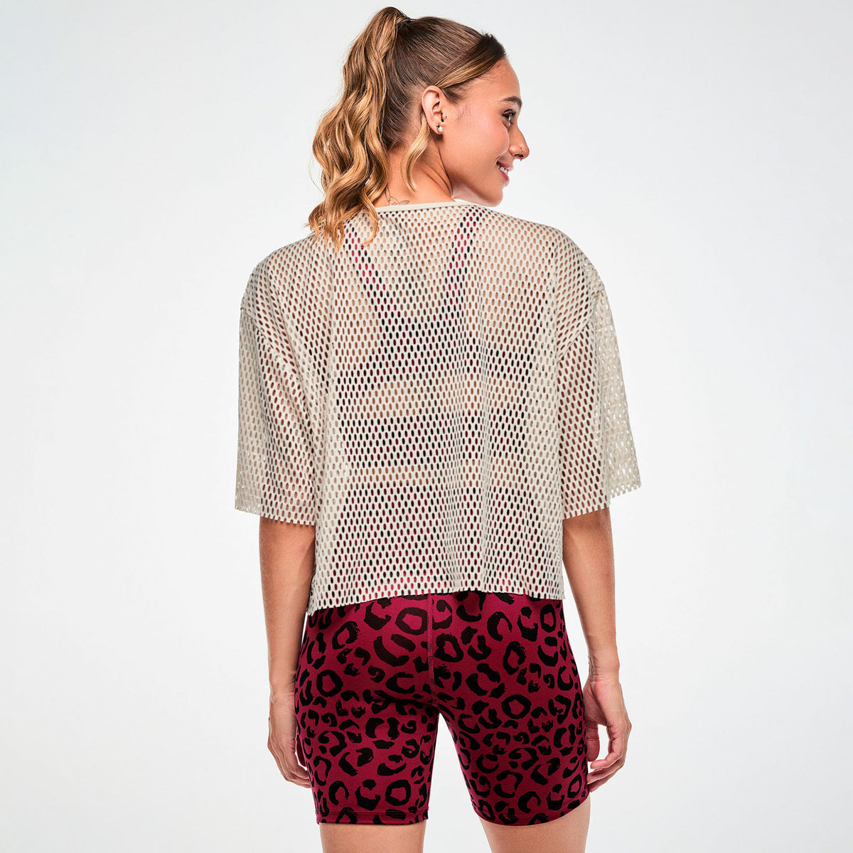 Beżowy krótki top z siateczki — Zumba Wear FW26 Modal