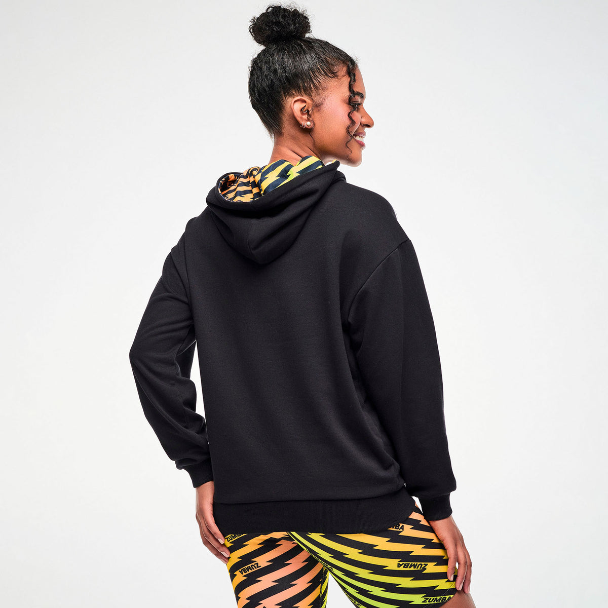 Czarna bluza unisex z kapturem